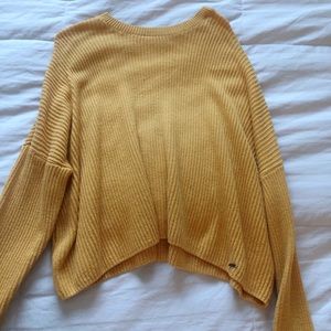 yellow sweater !!